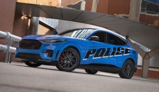 Ford Mustang Mach-E впервые получил спецверсию для полиции и спецслужб