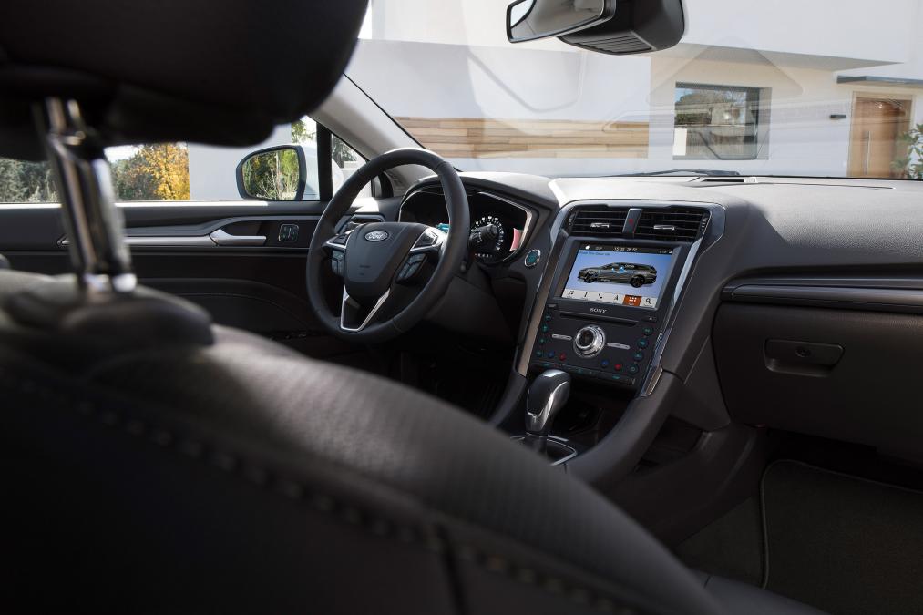 Ford Mondeo Estate 2020 фото 5 - превью