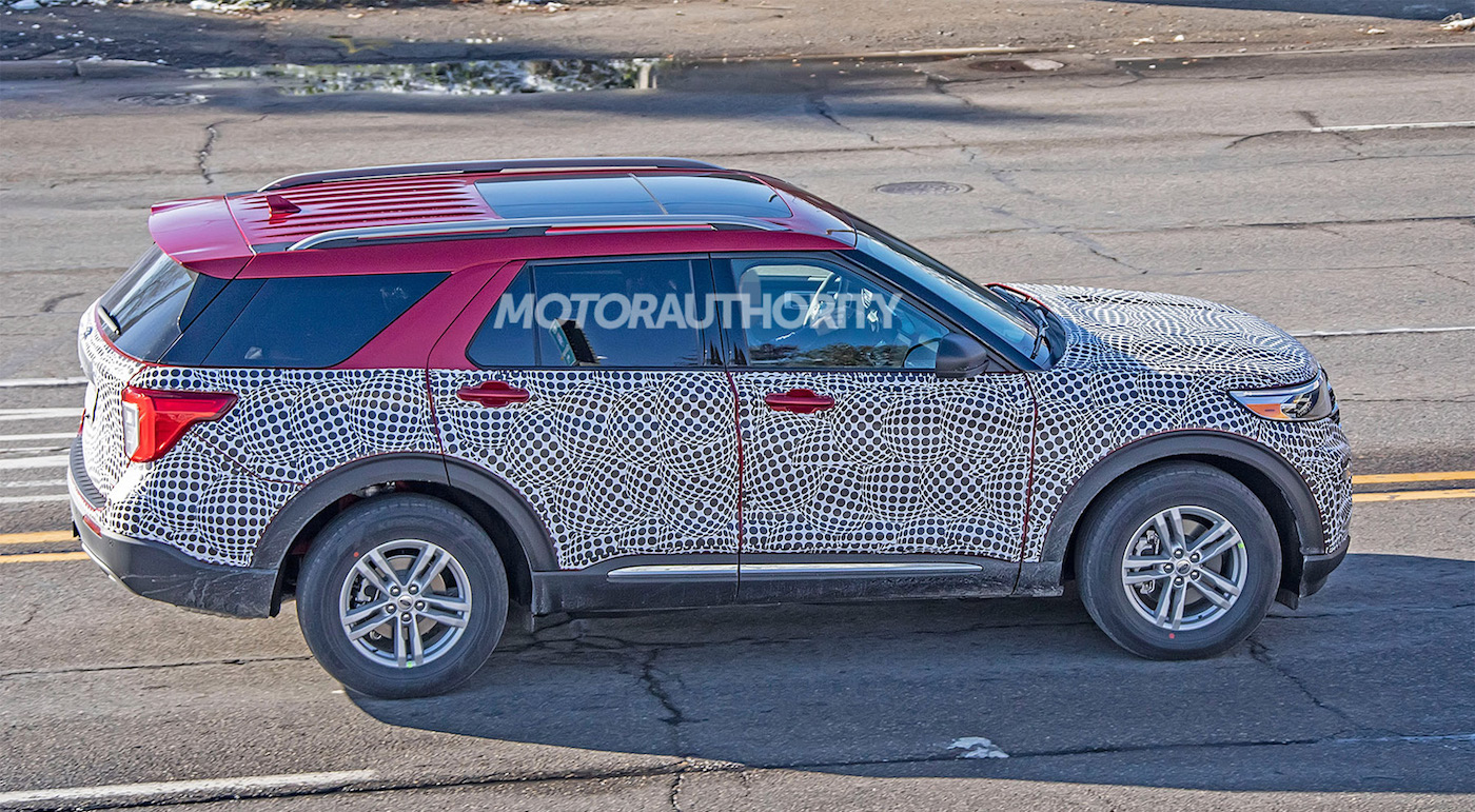 Ford Explorer 2020 года будет показан 9 января на Ford Field фото 2 - превью