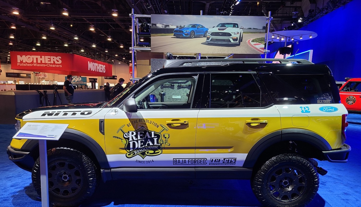 Ford Bronco Sport Badlands 2021 года фото 3 - превью