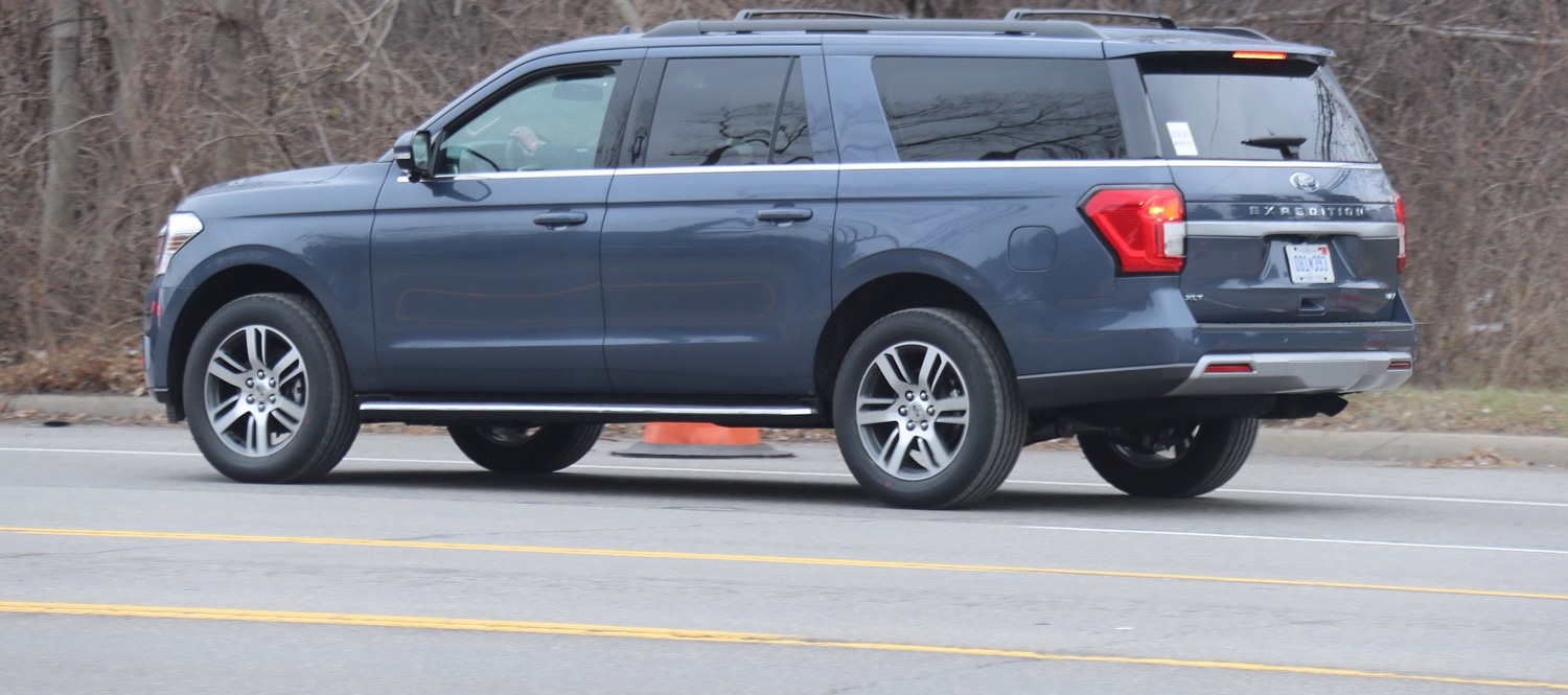 Ford Expedition XLT Max 2022 года фото 4 - превью