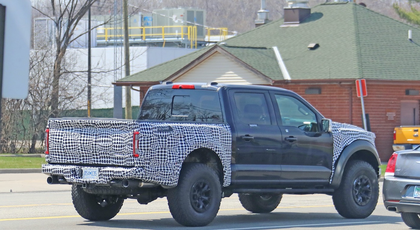 Продажи Ford F-150 Raptor R стартуют осенью фото 2 - превью