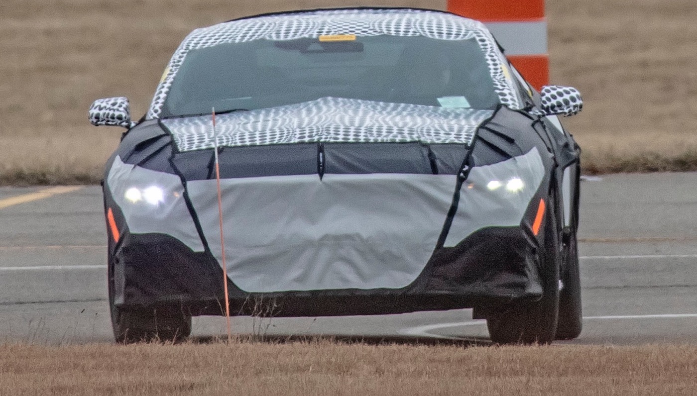 Шпионские снимки Ford Mustang S650 2024 года фото 1 - превью