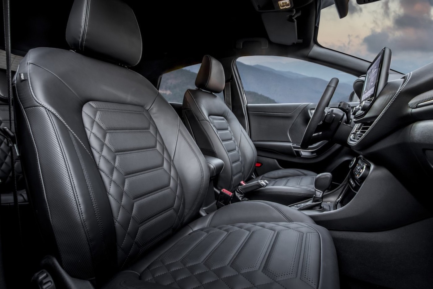 Ford Puma ST-Line Vignale фото 4 - превью