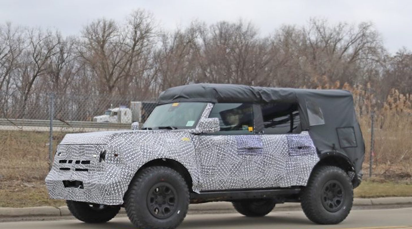 Производство Ford Bronco Sport отложено из-за COVID-19 фото 3 - превью