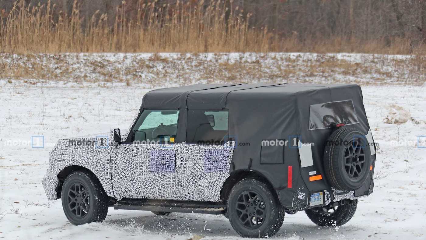 Ford Bronco Might 2021 года презентуют совсем скоро фото 2 - превью