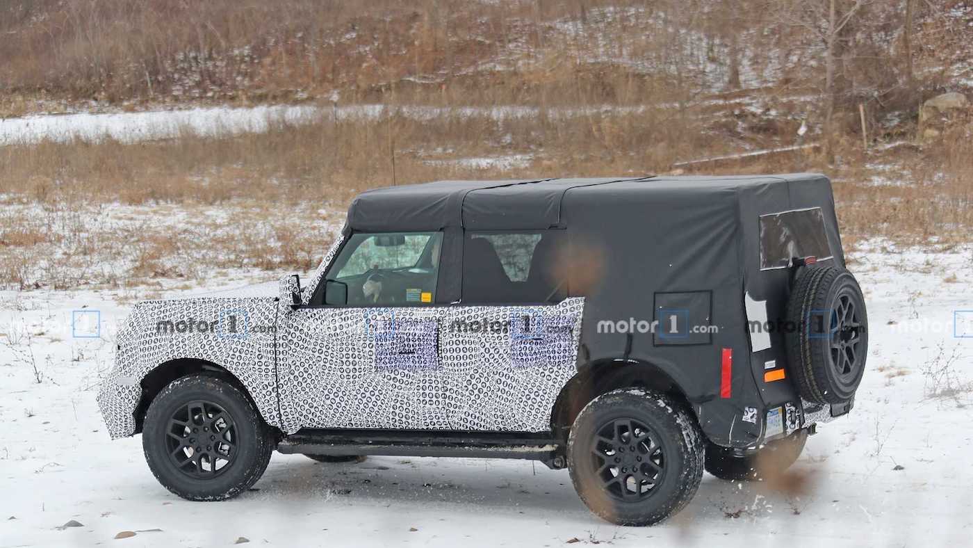 Ford Bronco Might 2021 года презентуют совсем скоро фото 4 - превью