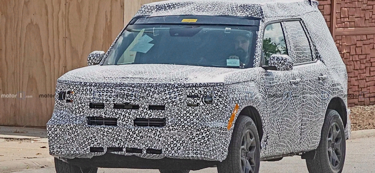 Ford Bronco 2021 на заводе фото 1 - превью