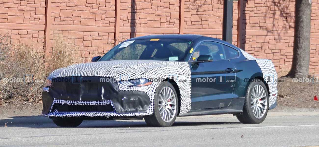 Мощность Ford Mustang Mach 1 2021 года фото 3 - превью