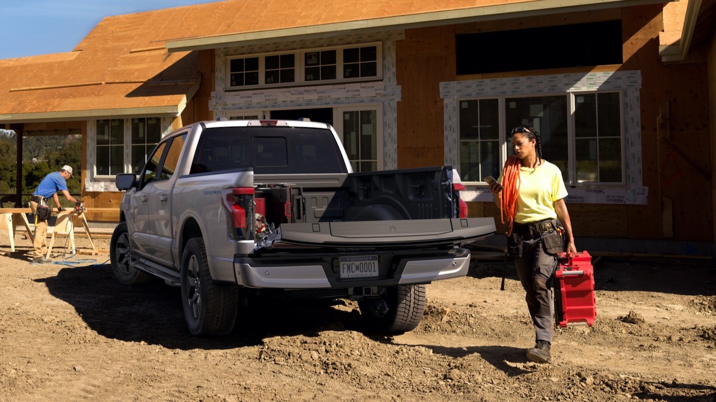 ​​Огромный интерес к Ford F-150 Lightning 2022 модельного года фото 4 - превью