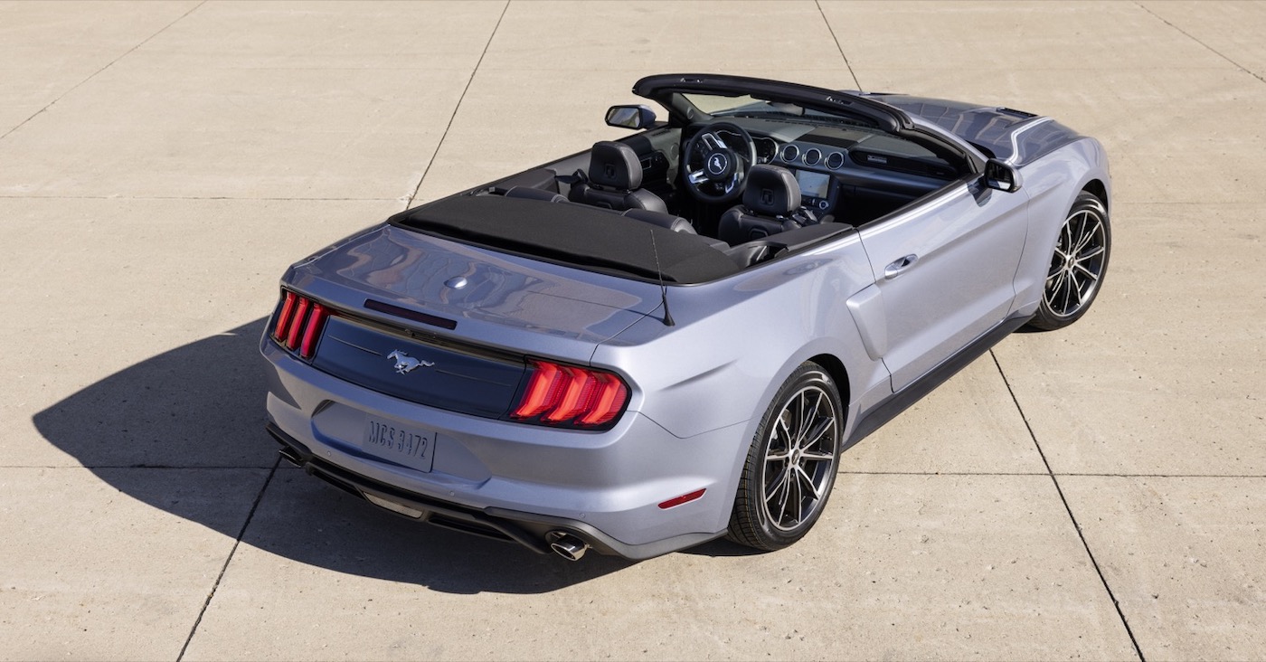 Ford Mustang Coastal Limited Edition 2022 года фото 2 - превью