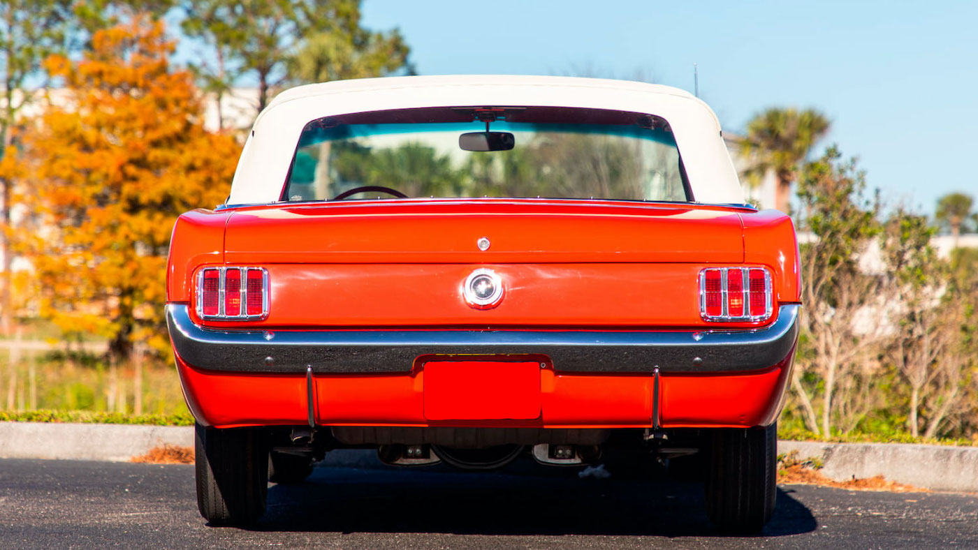 Кабриолет Ford Mustang K-Code 1965 года на аукционе фото 3 - превью