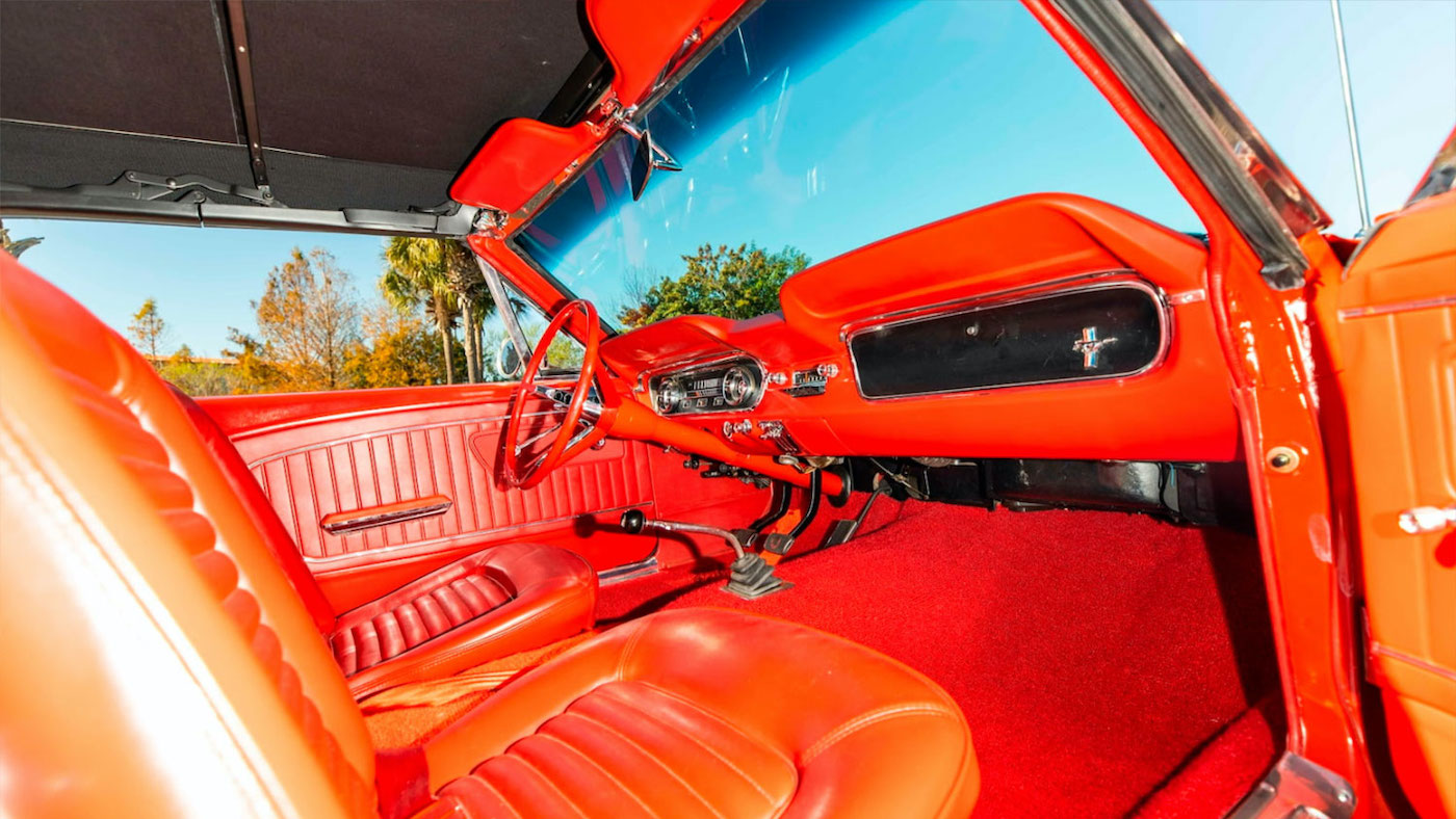 Кабриолет Ford Mustang K-Code 1965 года на аукционе фото 4 - превью