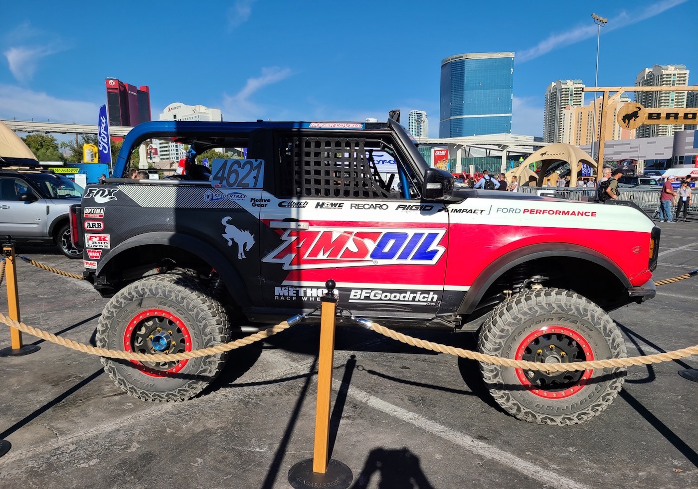 Ford Bronco 4600 Ultra Racer фото 1 - превью