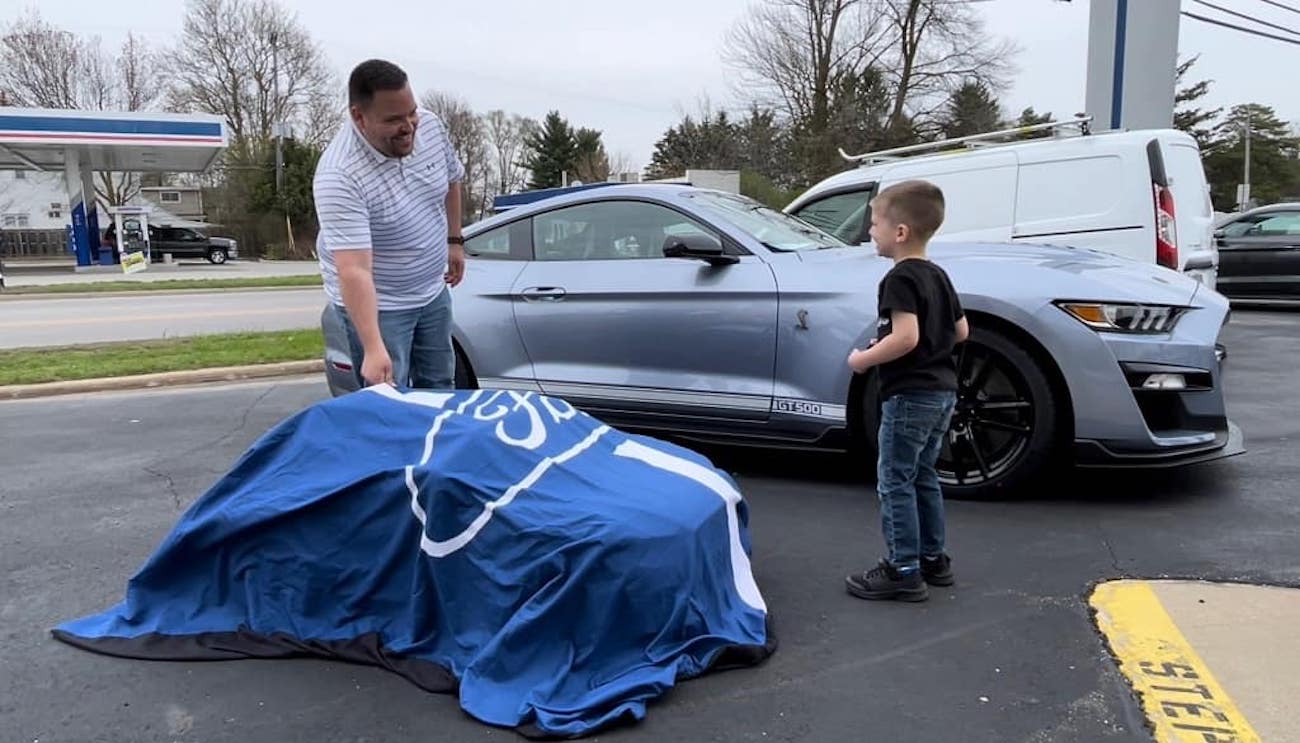 Mustang Shelby GT500 для ребенка фото 2 - превью