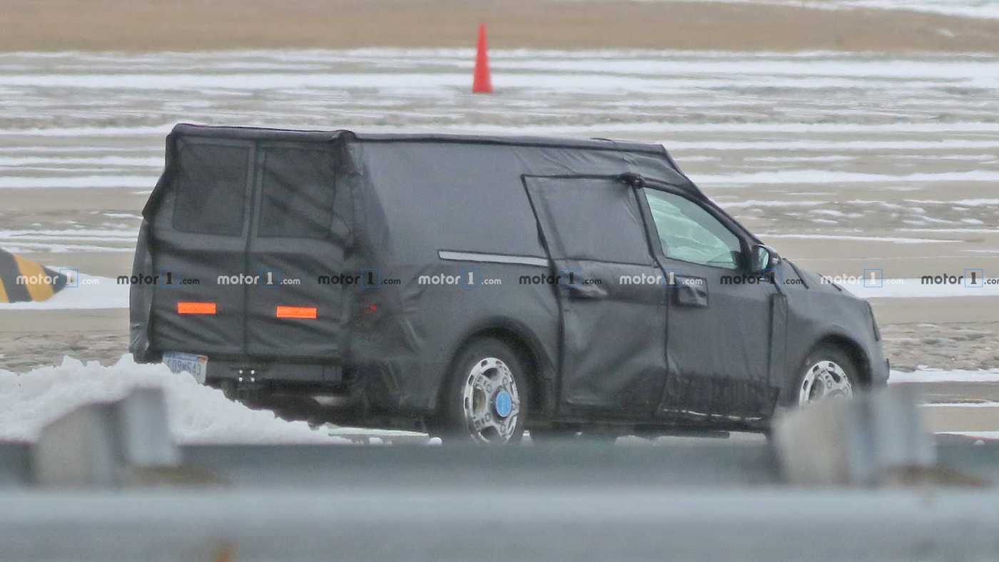 Исчерпывающая информация о Ford Maverick фото 3 - превью