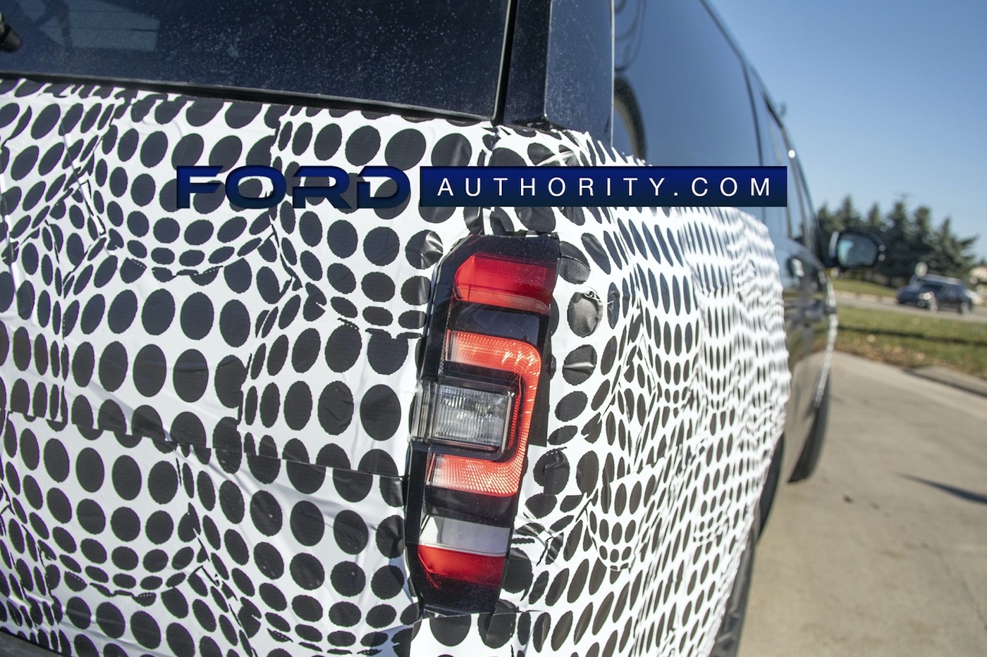 Новые фотографии Ford Expedition 2022 года фото 1 - превью