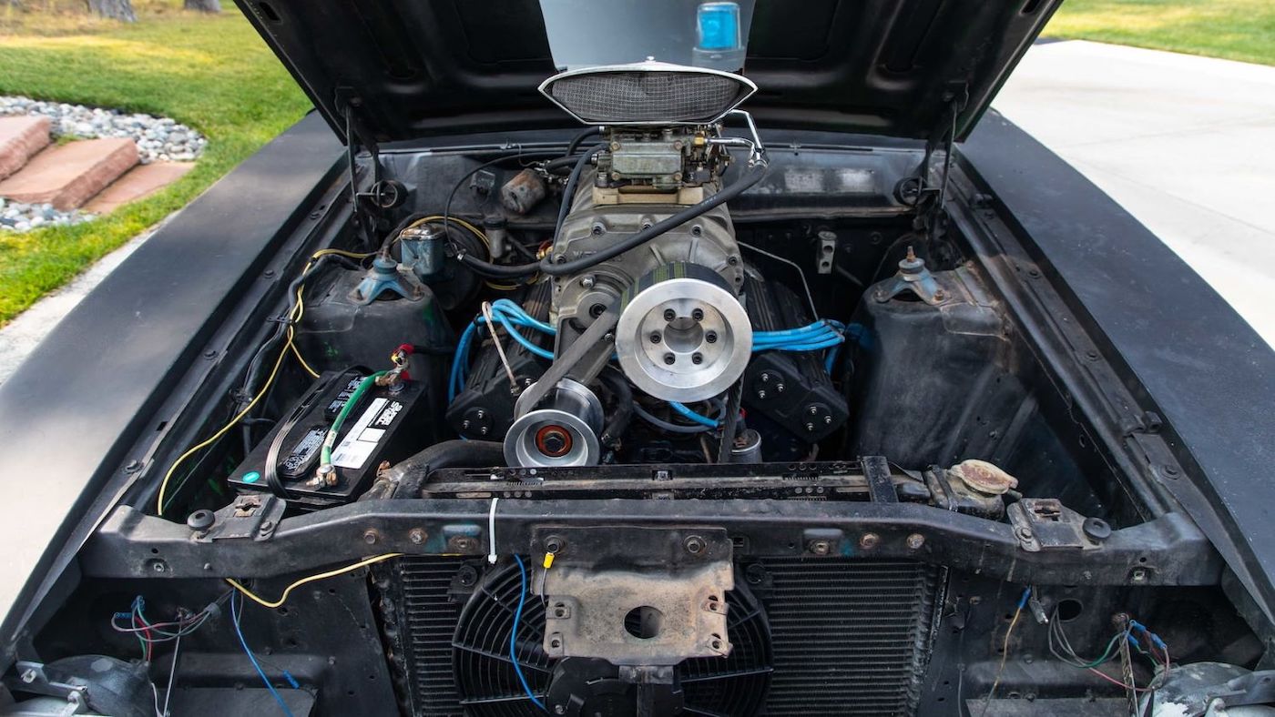 Реплика Ford Falcon XB Interceptor «Безумный Макс» фото 2 - превью