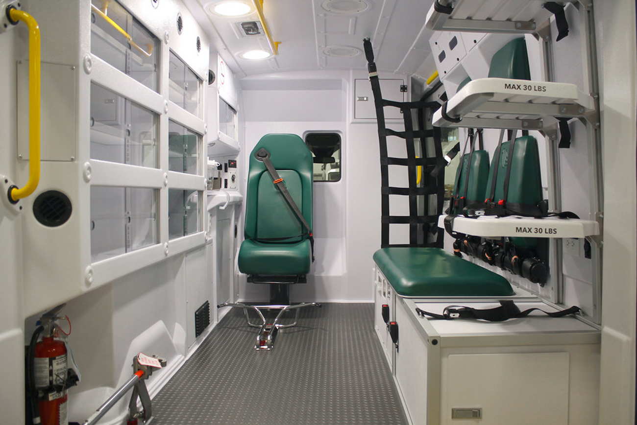 Машины скорой помощи Ford выросли в продажах фото 1 - превью