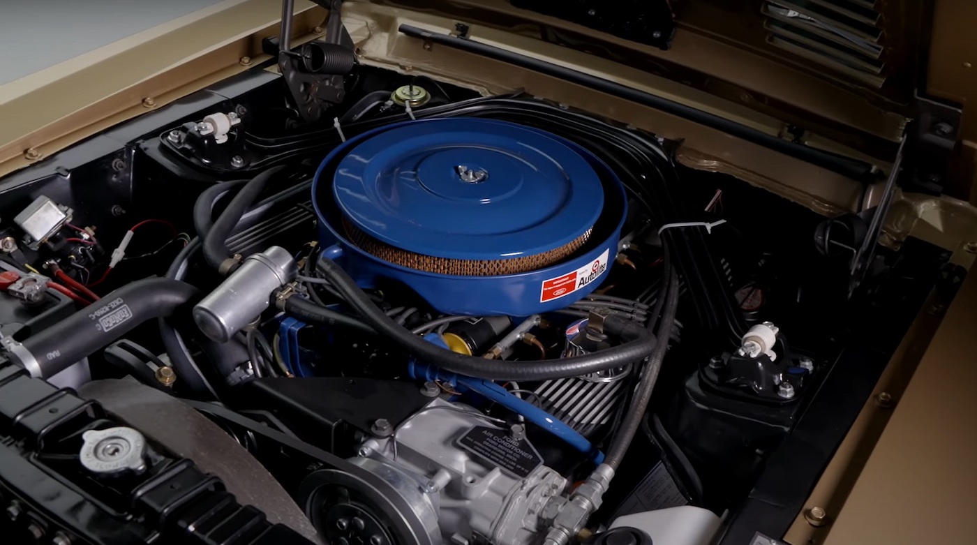 Shelby GT500 EFI 1968 года выставлен на аукцион фото 1 - превью