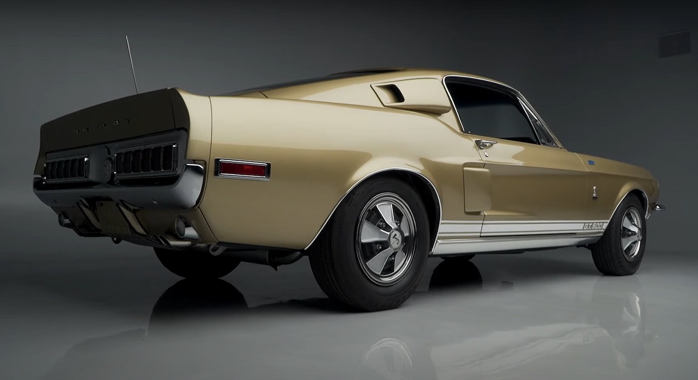 Shelby GT500 EFI 1968 года выставлен на аукцион фото 2 - превью