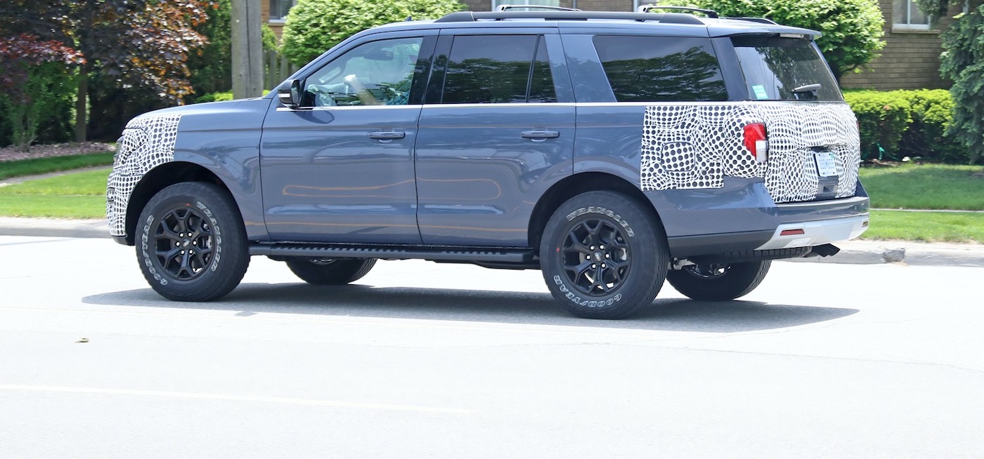 Шпионские снимки Ford Expedition Timberline 2022 года фото 3 - превью