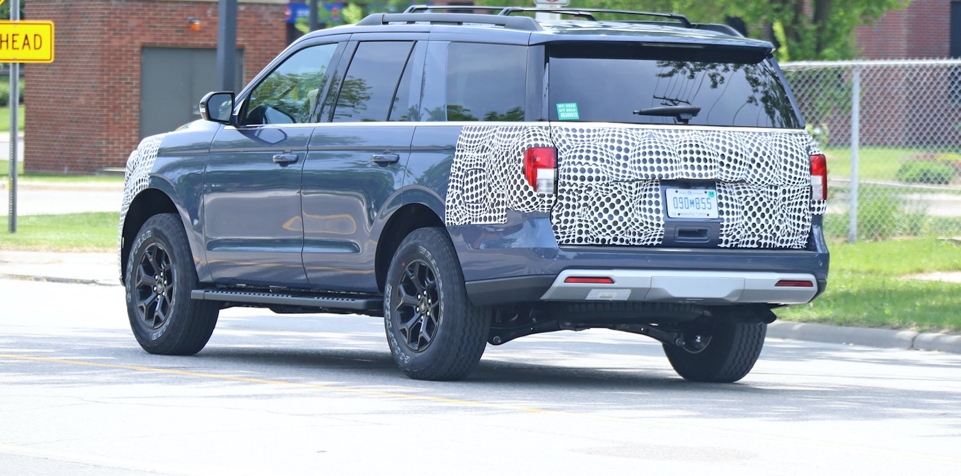 Шпионские снимки Ford Expedition Timberline 2022 года фото 4 - превью