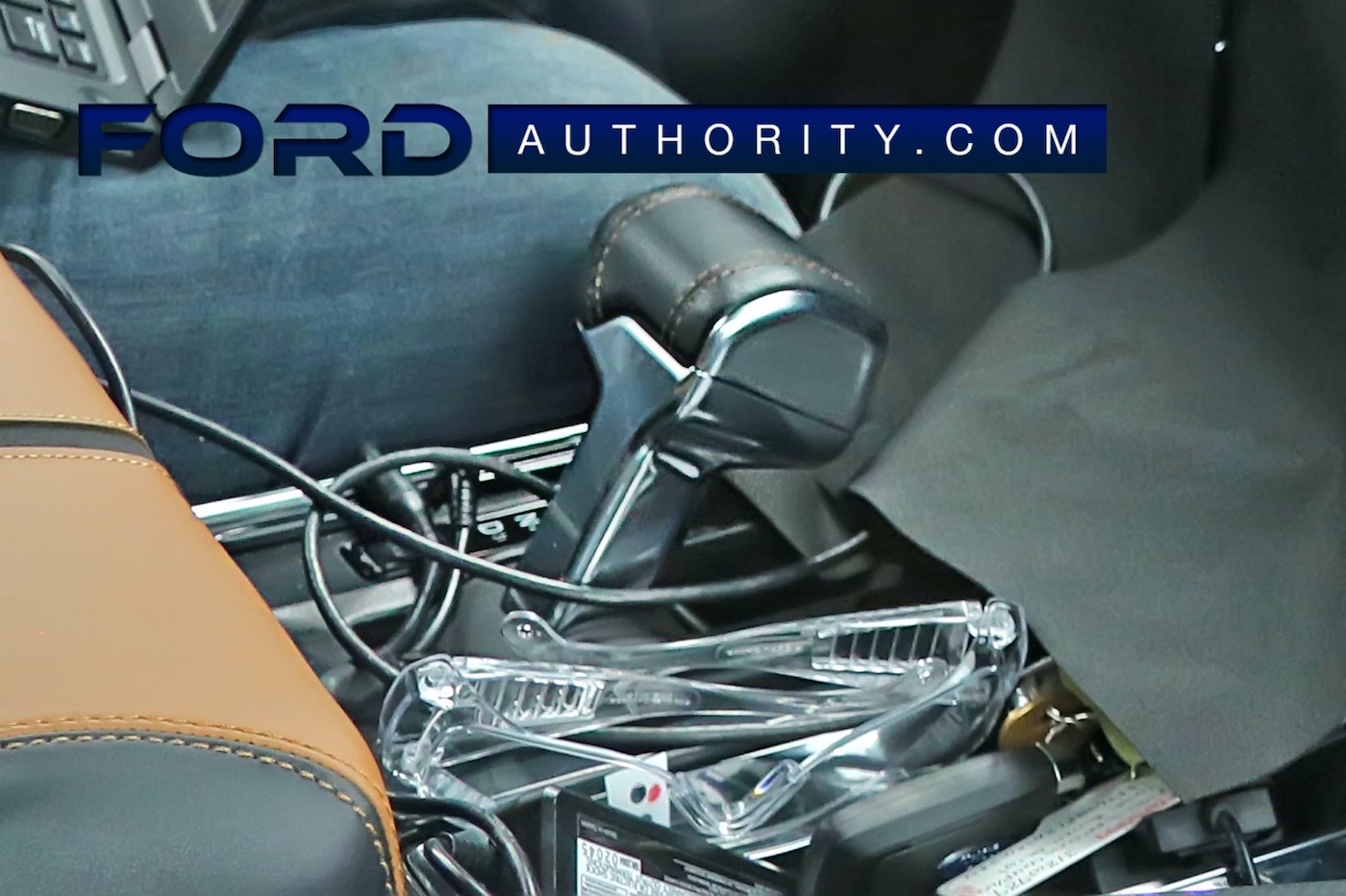 Интерьер Ford F-150 2023 года фото 3 - превью