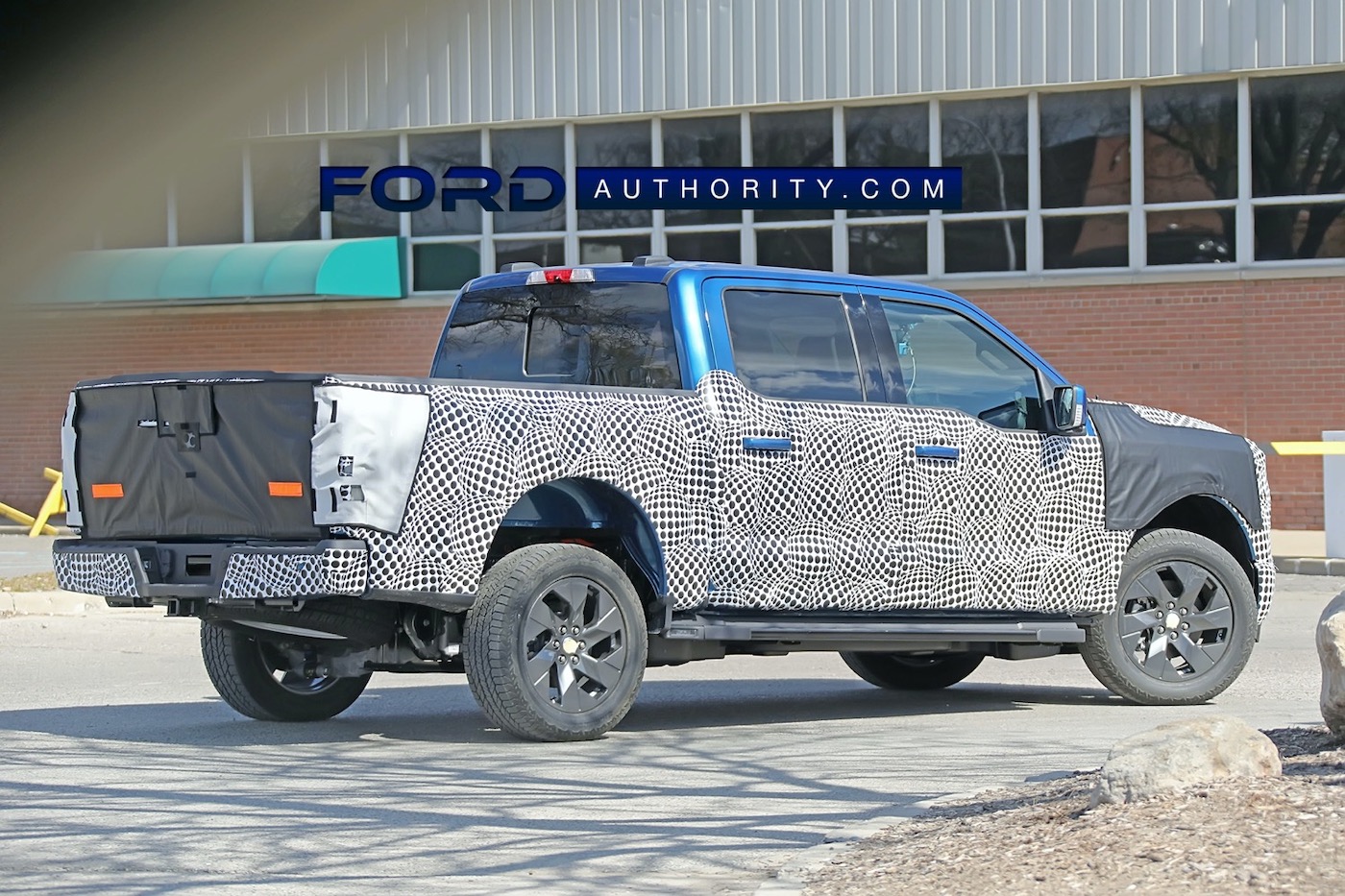 Интерьер Ford F-150 2023 года фото 4 - превью