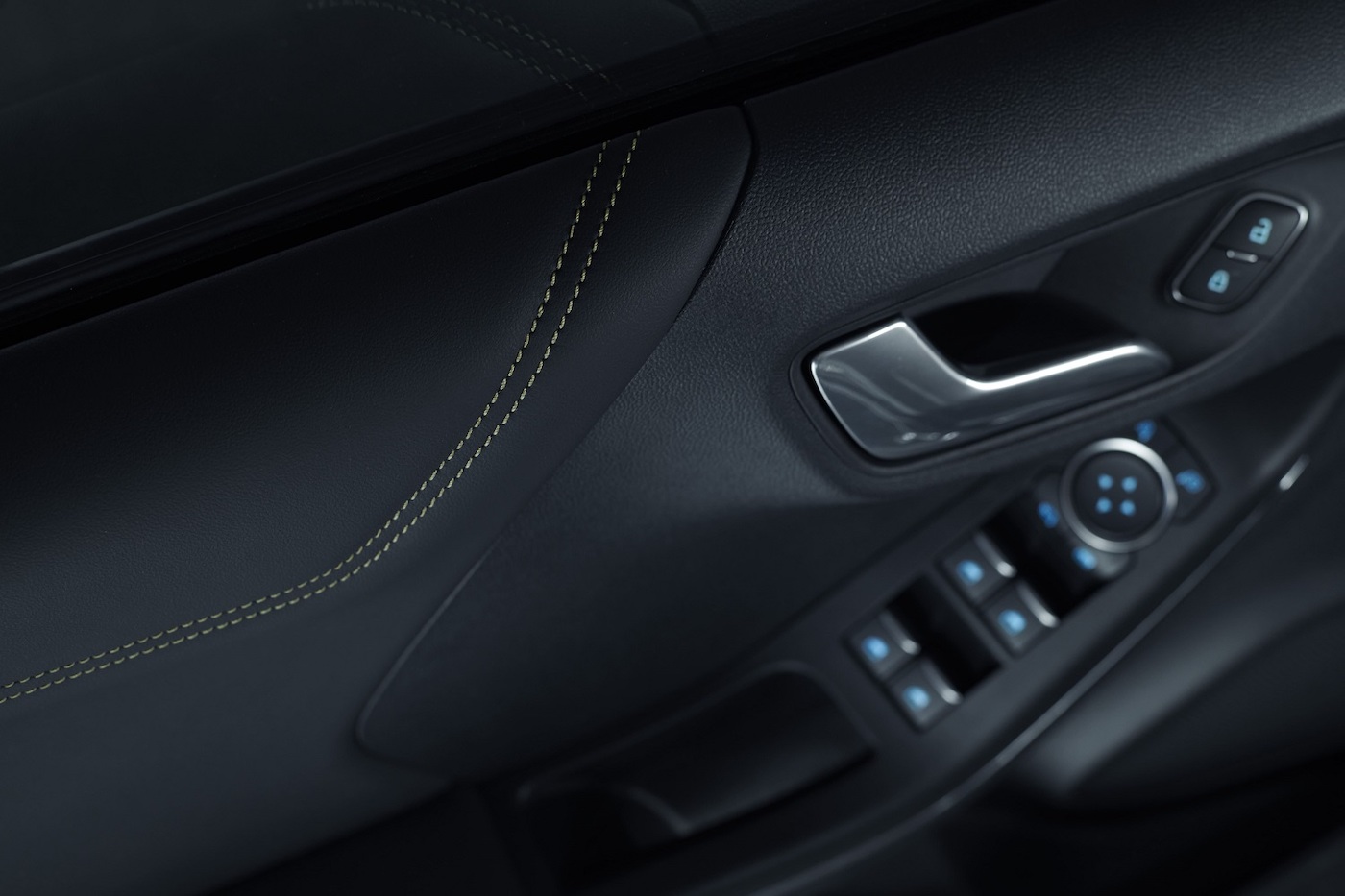 Фанатский Ford Puma ST Gold Edition фото 4 - превью