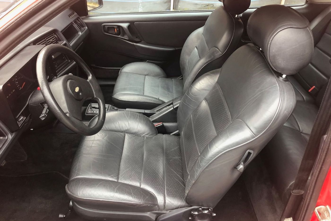 Merkur XR4Ti 1988 года на аукционе фото 2 - превью