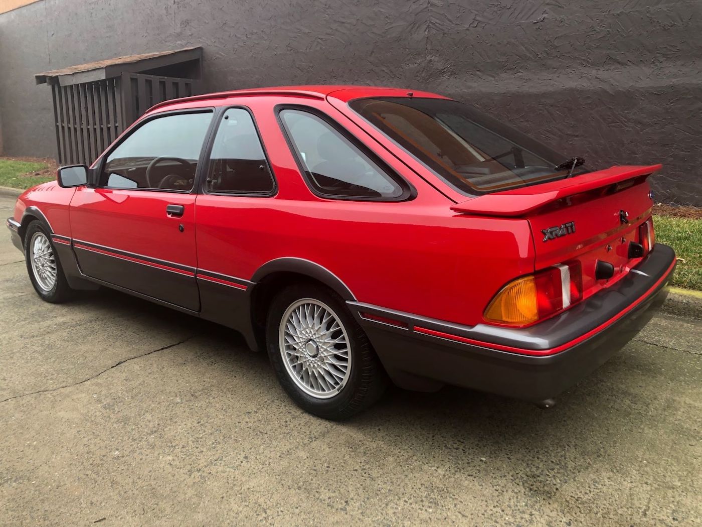 Merkur XR4Ti 1988 года на аукционе фото 4 - превью