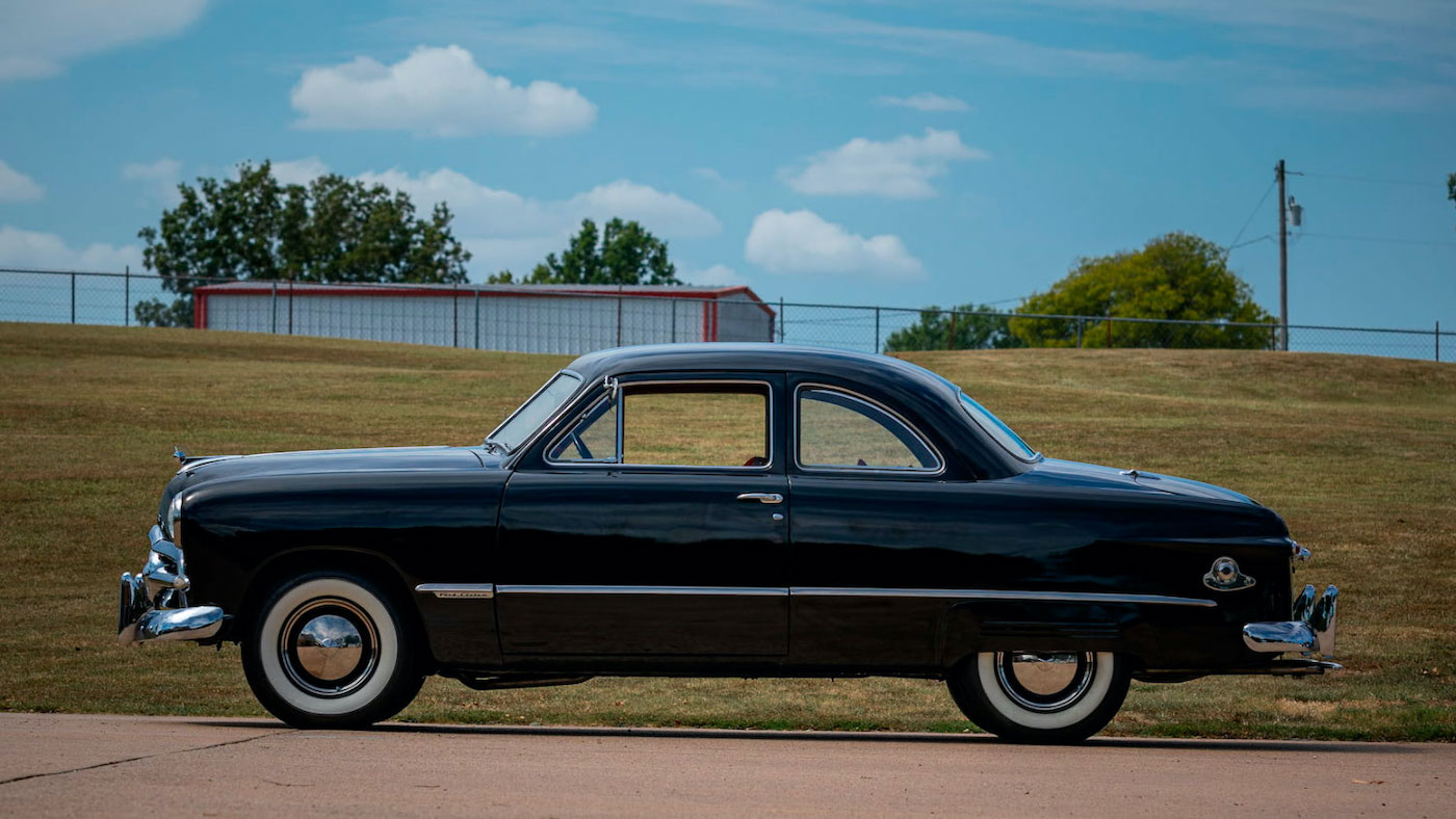 Ford Custom 1949 года на аукционе фото 2 - превью