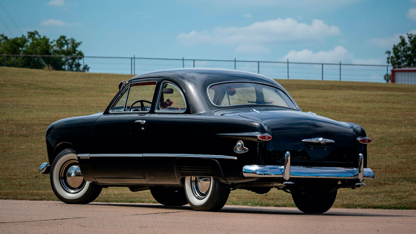 Ford Custom 1949 года на аукционе фото 3 - превью