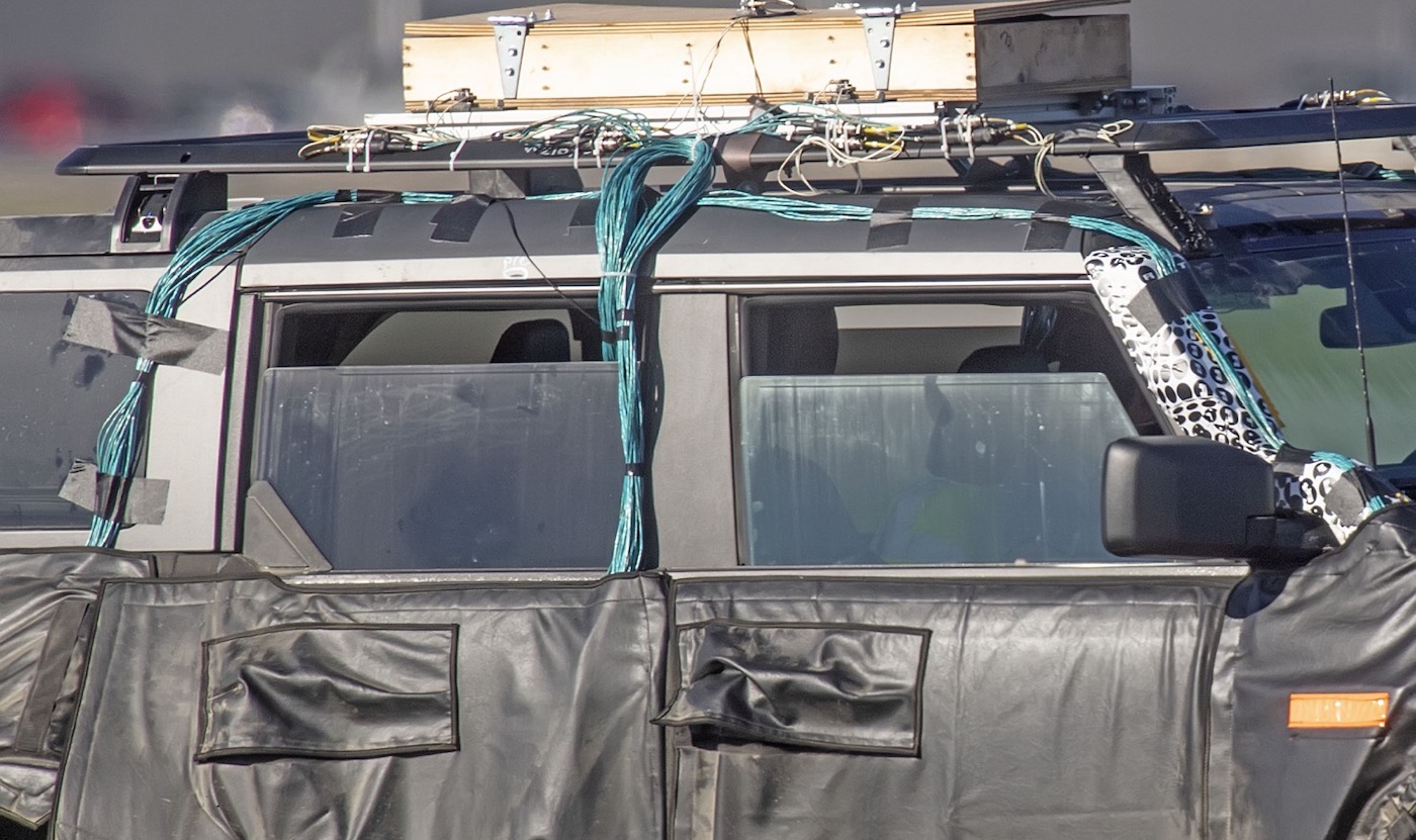 Шпионские фото Ford Bronco Everglades 2022 года фото 3 - превью